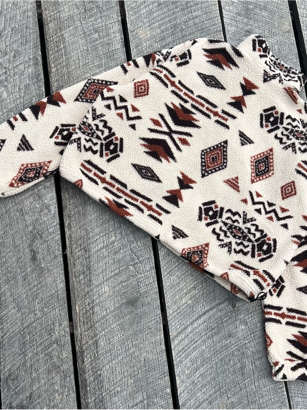 Aztec Pull Over Fleece - Picture 3 of 3